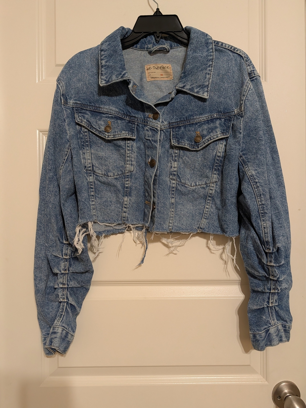 We The Free Light Blue Cropped Distressed Denim Jacket XL Cotton